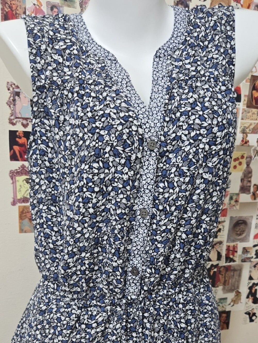 Gap Blue White Floral Sleeveless V Neck Dress Lined Size M Sundress